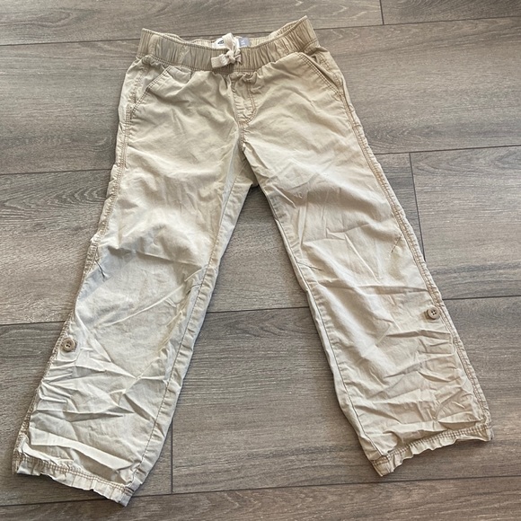 Old Navy boys carpi/pants. Size: 5T - Picture 6 of 7